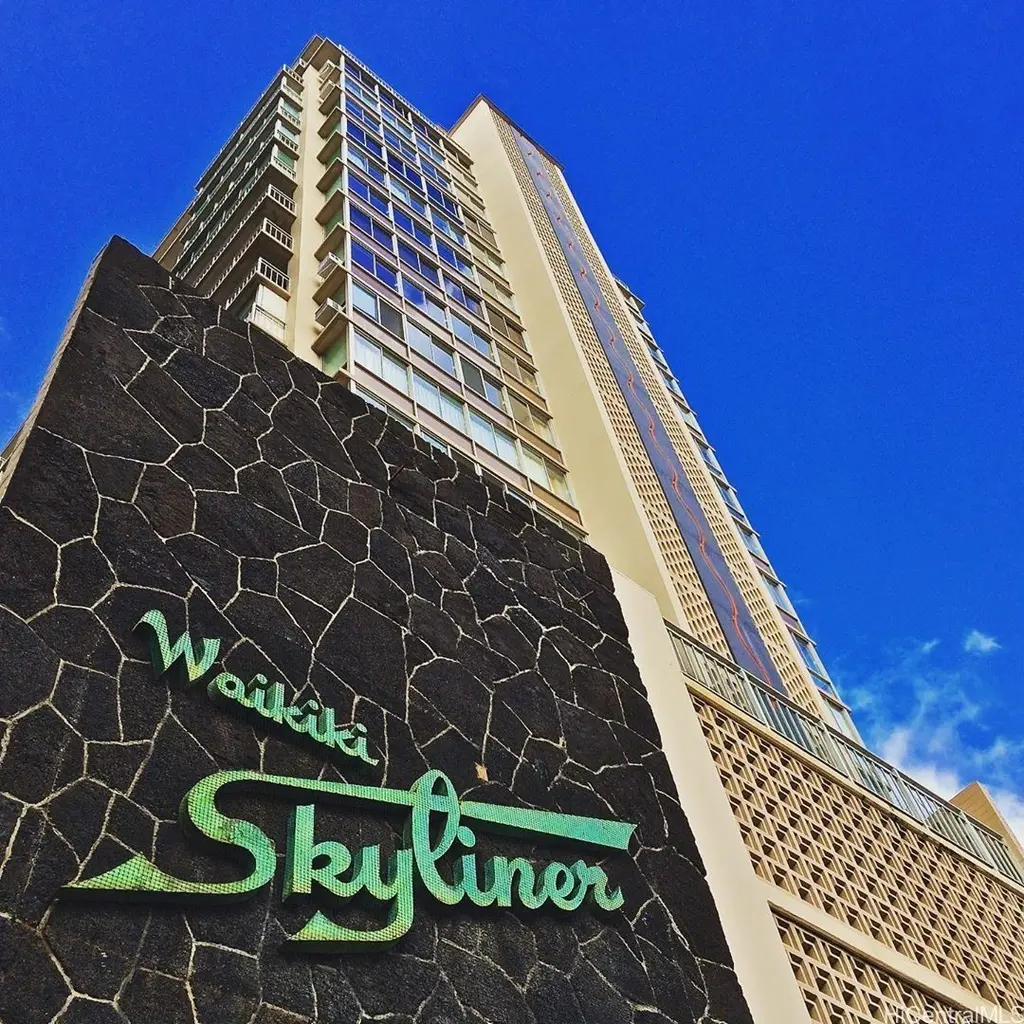 2415 Ala Wai Blvd #1204