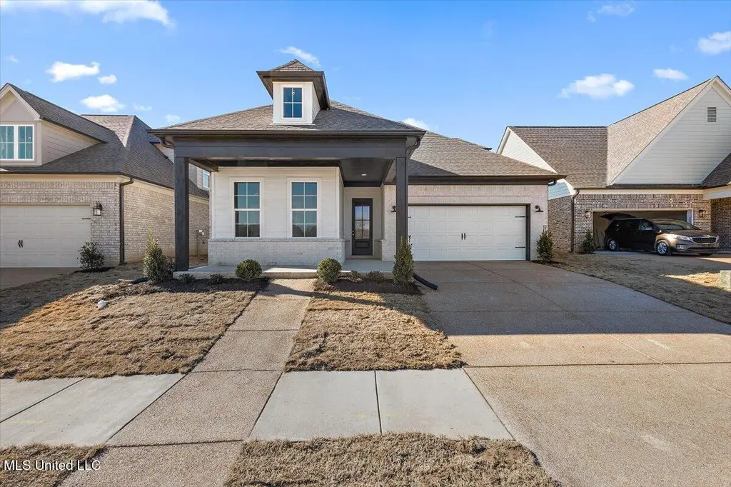 828 W Quitman Ct
