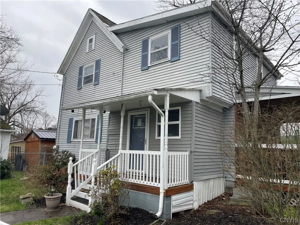 19 Grove Ave