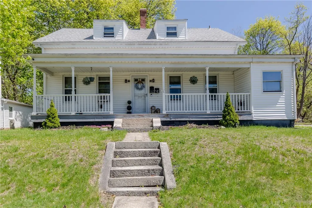 253 Waterman Ave