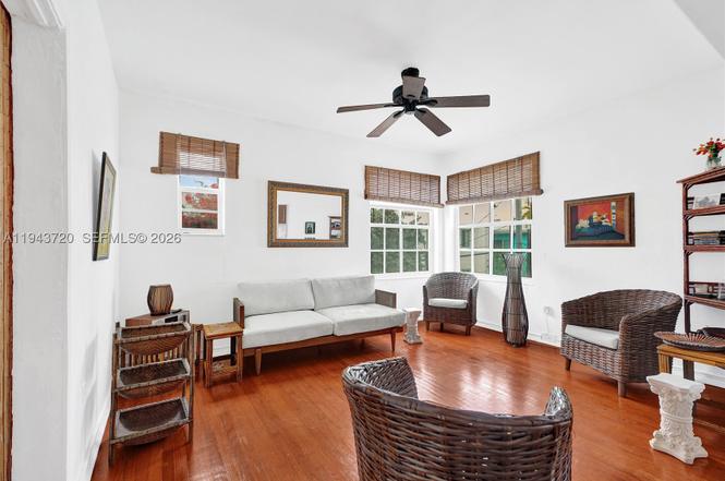 1022 Euclid Ave #15