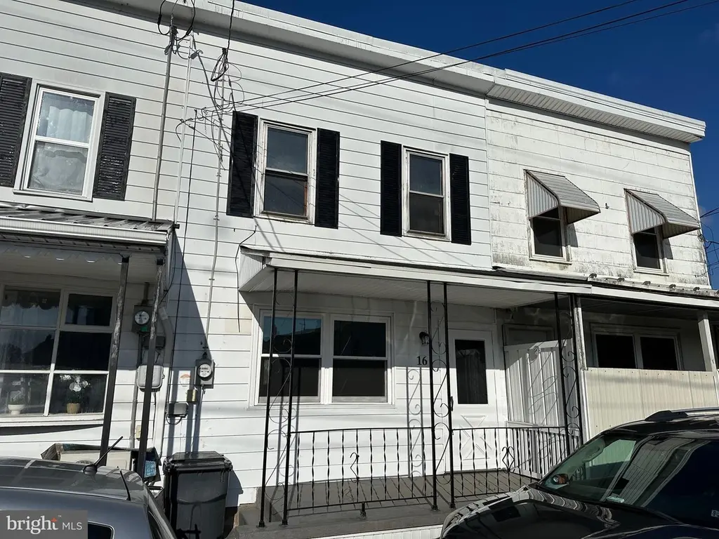 16 Spruce St
