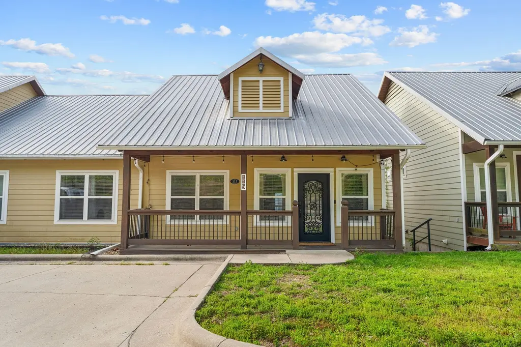 115 Cavanaugh Pl