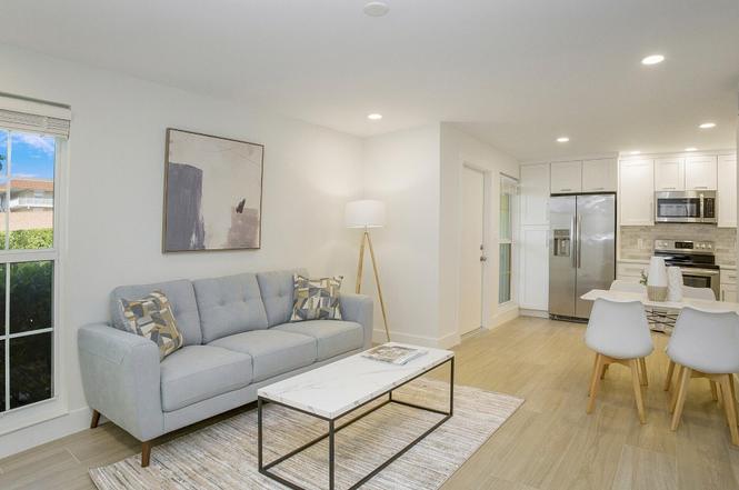 1215 Edington Pl Unit N2