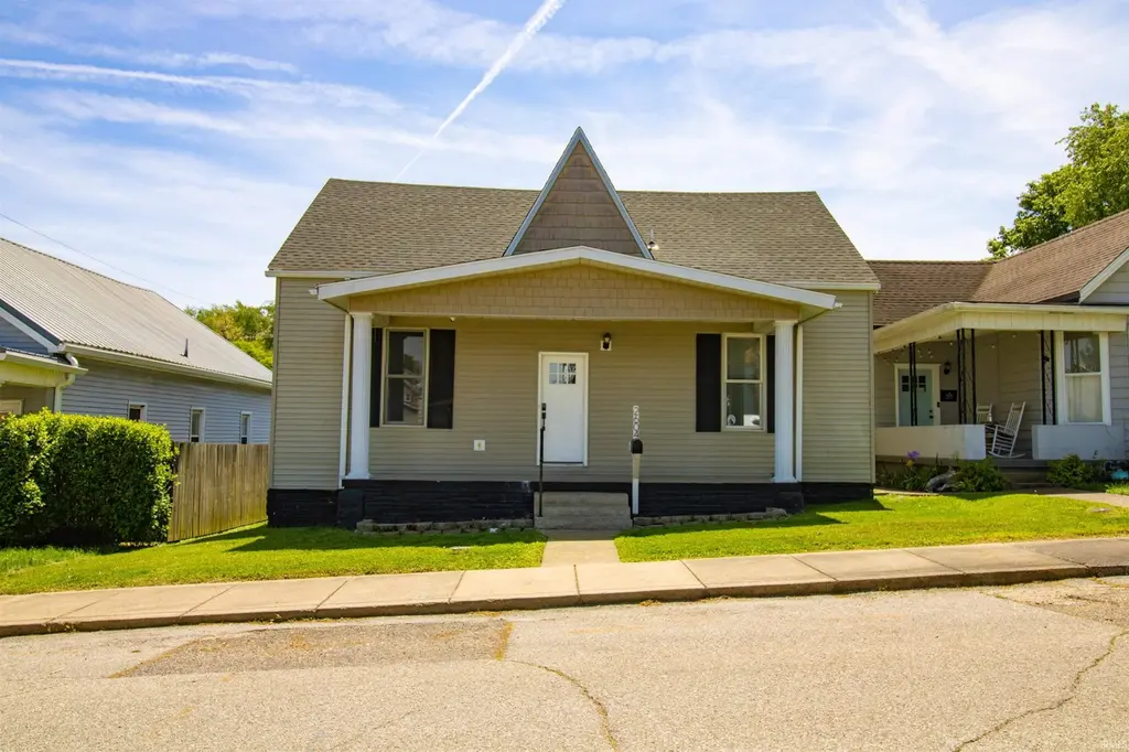 2604 Hillcrest Ter