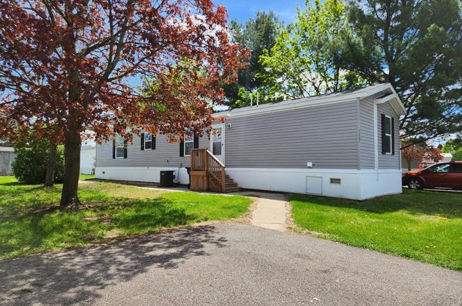 2 Bed 2 Bath Single Section Plan