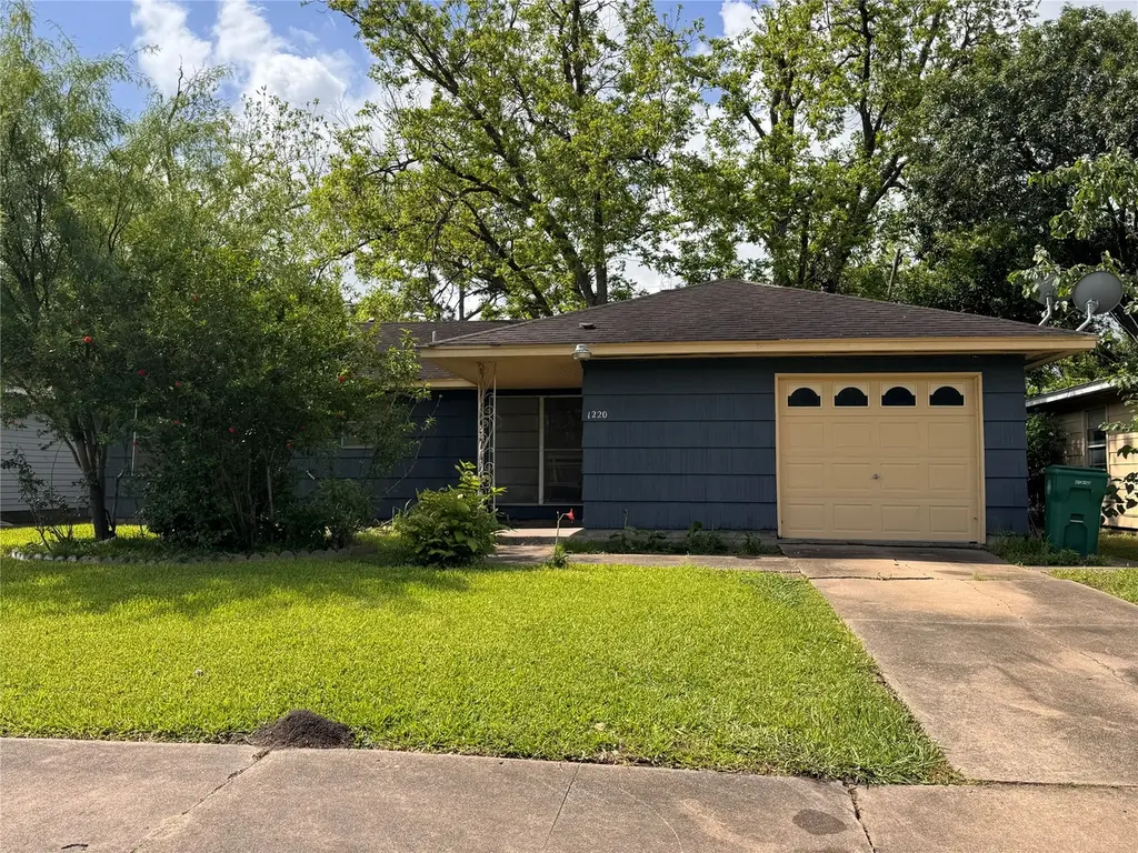1220 Fresa Rd