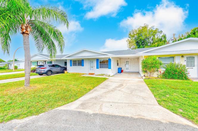 4995 Trillium Ct N