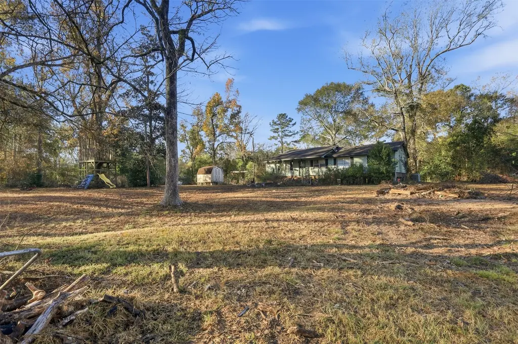 12108 N Lakewood Dr