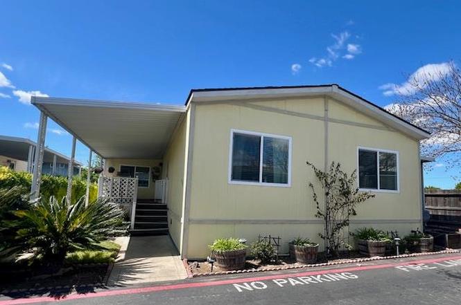 1541 Panthers Ln #13