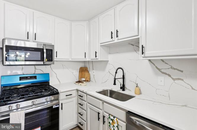 1731 Gainesville St SE #201