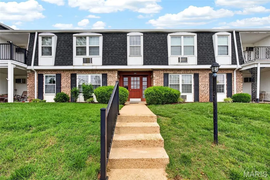 808 Dumont Pl Unit E