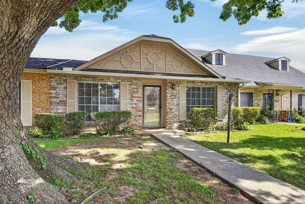 114 Deville Pl