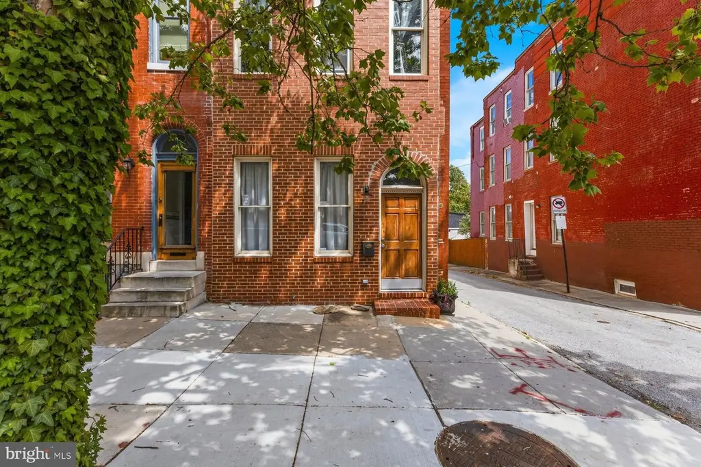 109 Gilmor St