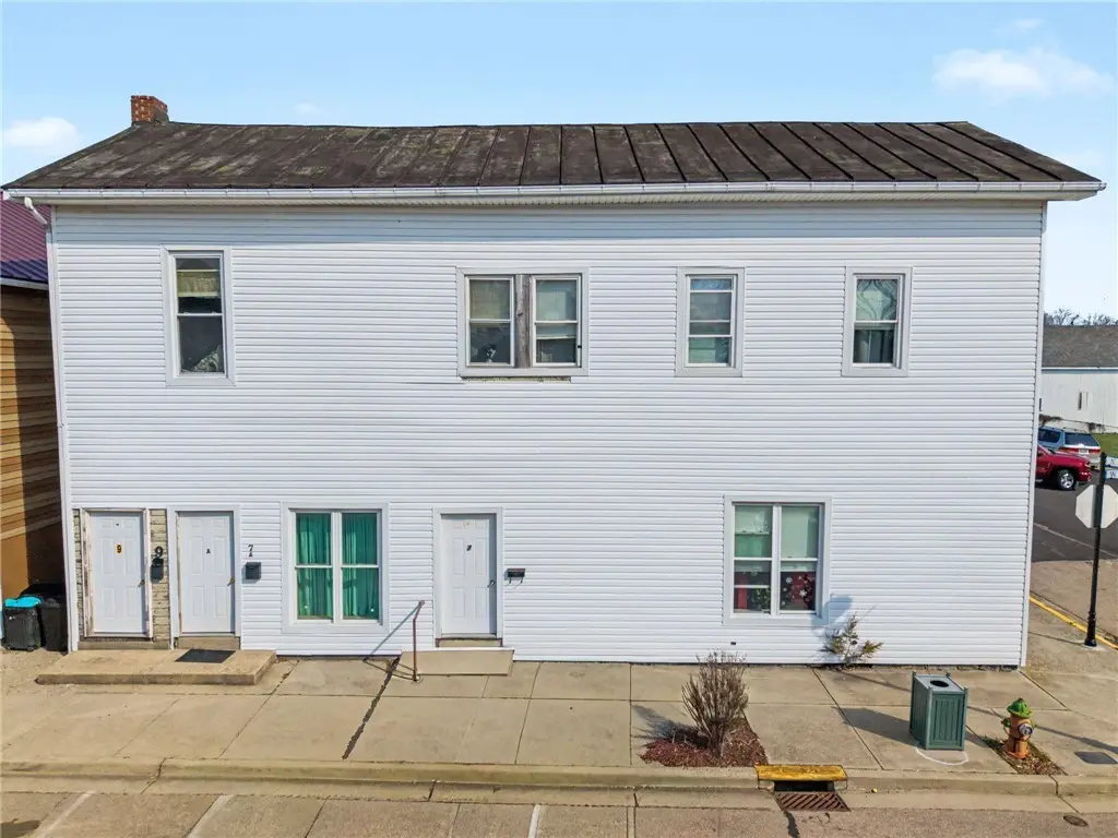 7 NW Cor Center St Main St