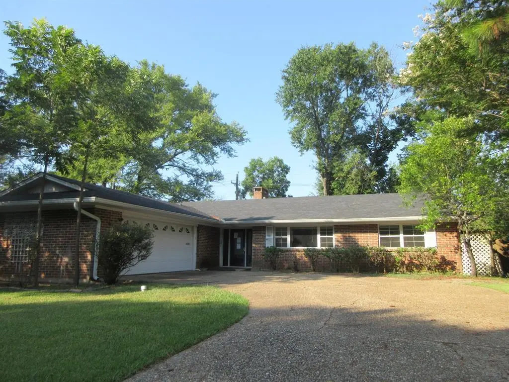 6210 Kathy Ln