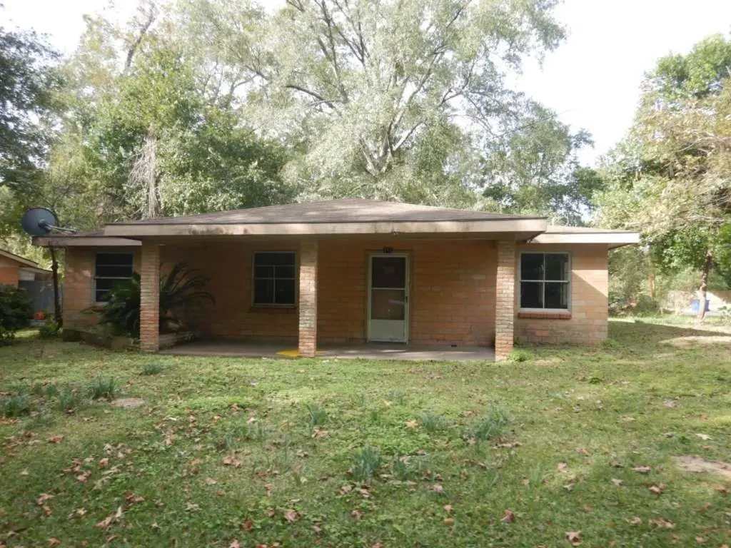 111 N Mcmillan Ave