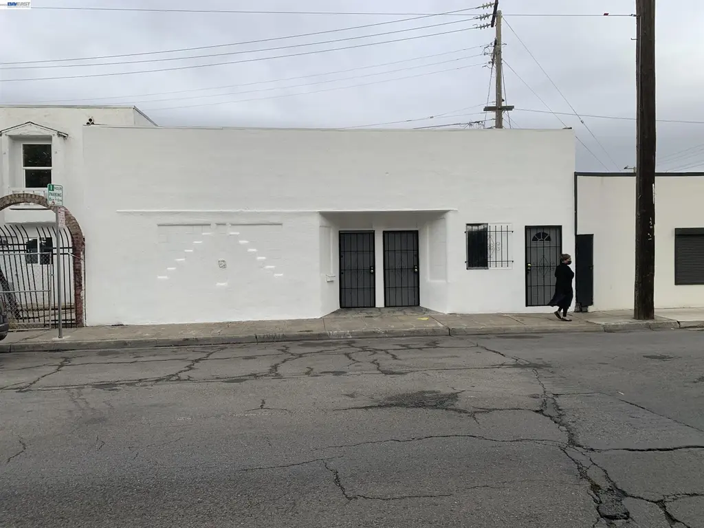 11070 San Leandro St