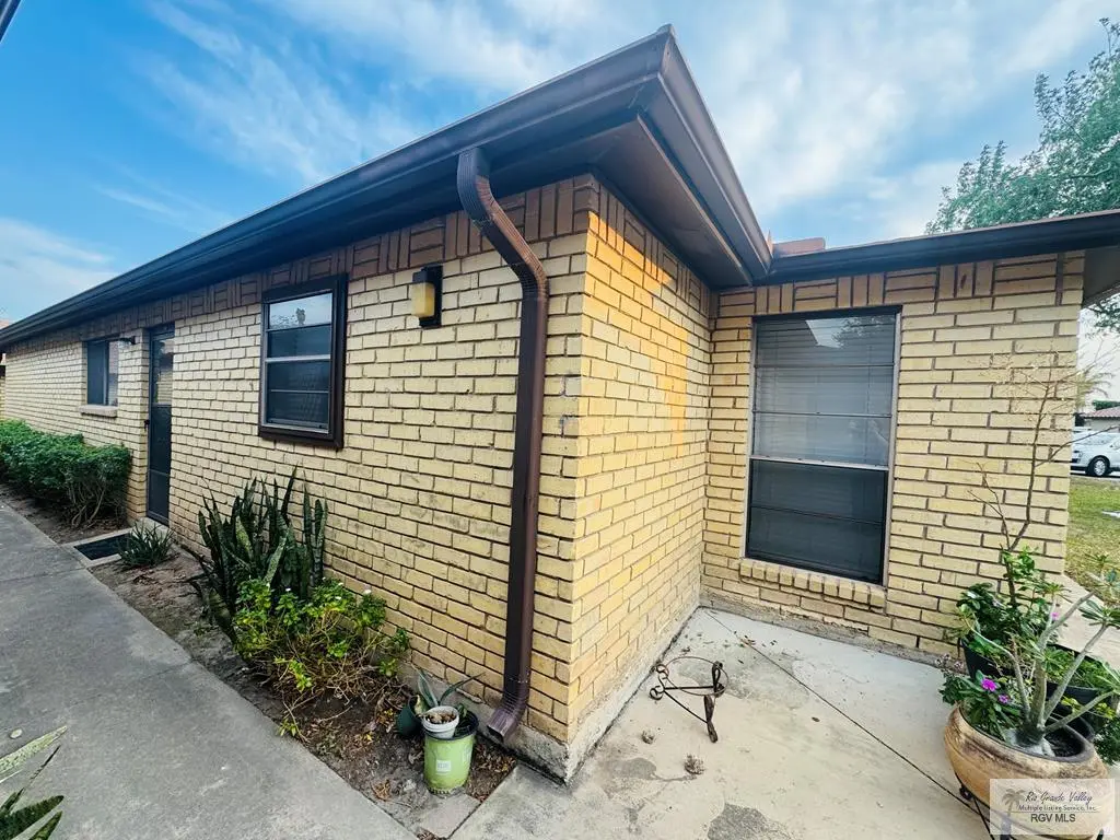 200 Santa Ana #16