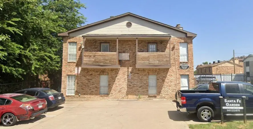 3209 Norwalk Ave