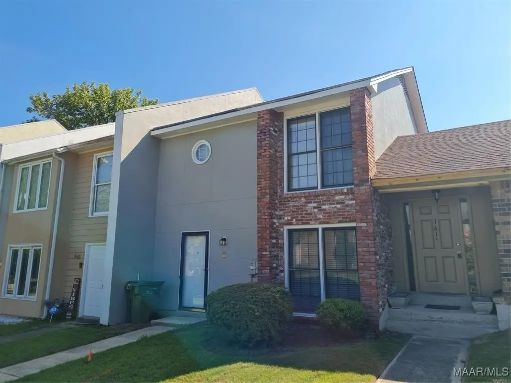 1613 Cobblestone Ct