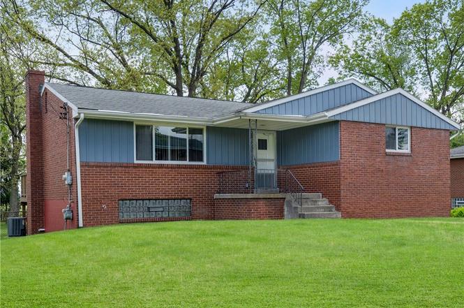 442 Englewood Dr