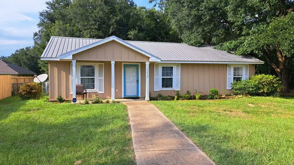 13452 Rooster Ln
