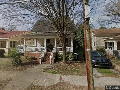 1005 Avenue A NE