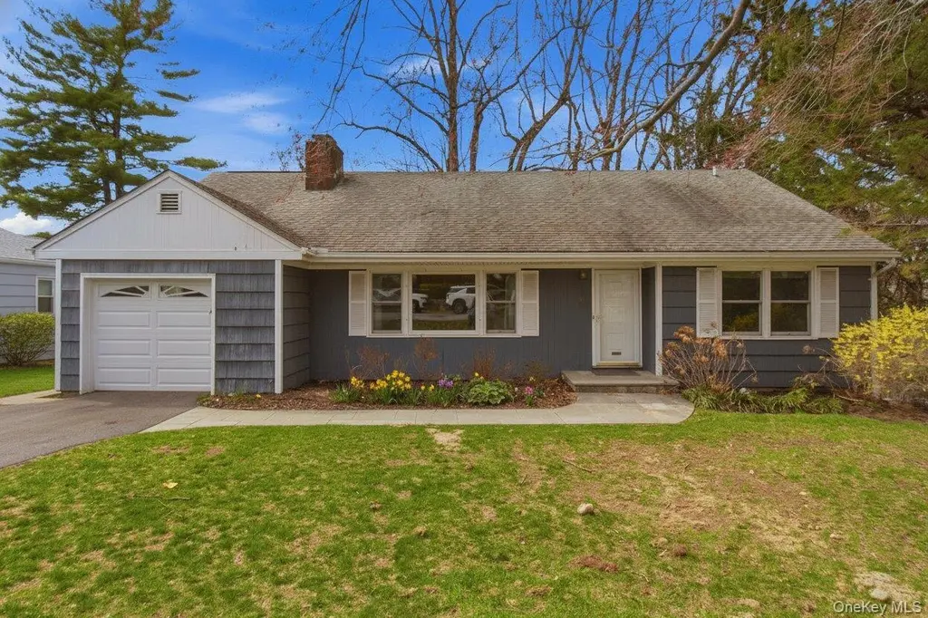 35 Forest Ave