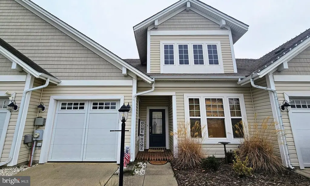 105 Whistling Duck Dr