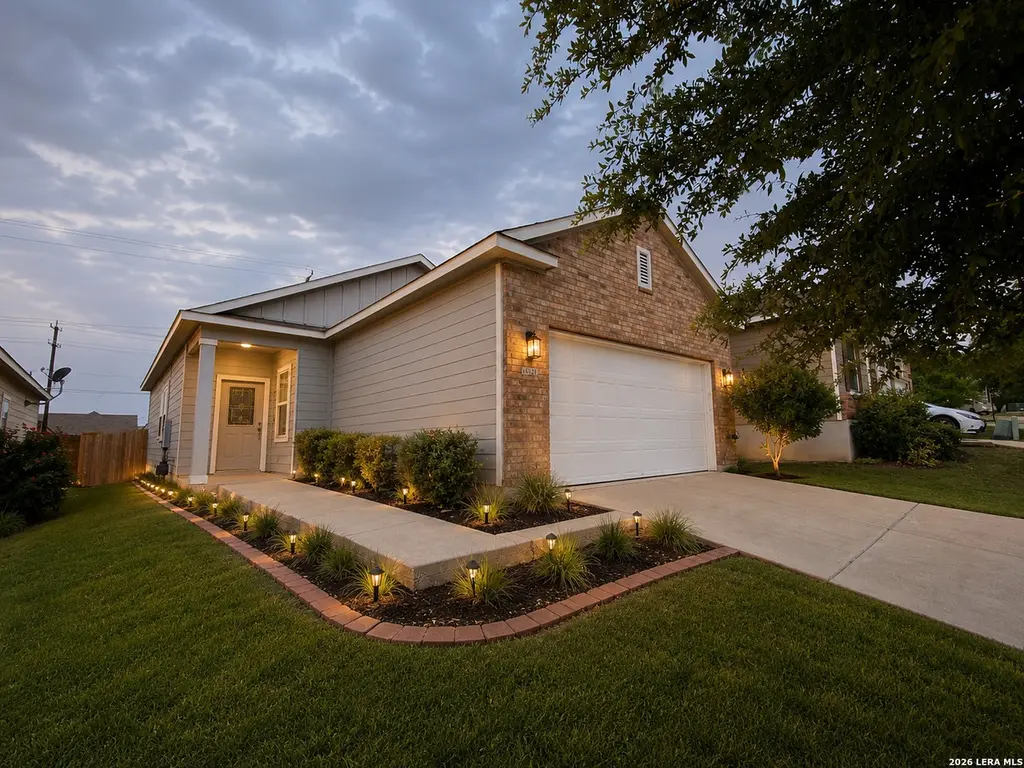 4937 Hallies Gdn