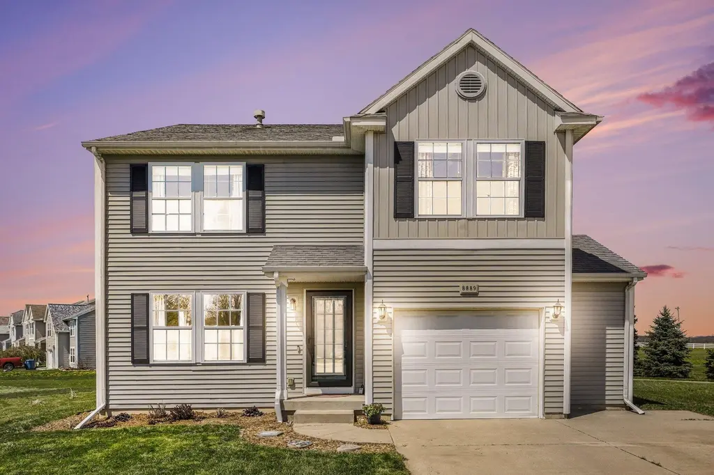 8889 Cowley Ct