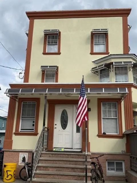 56 HAMILTON Ave #4