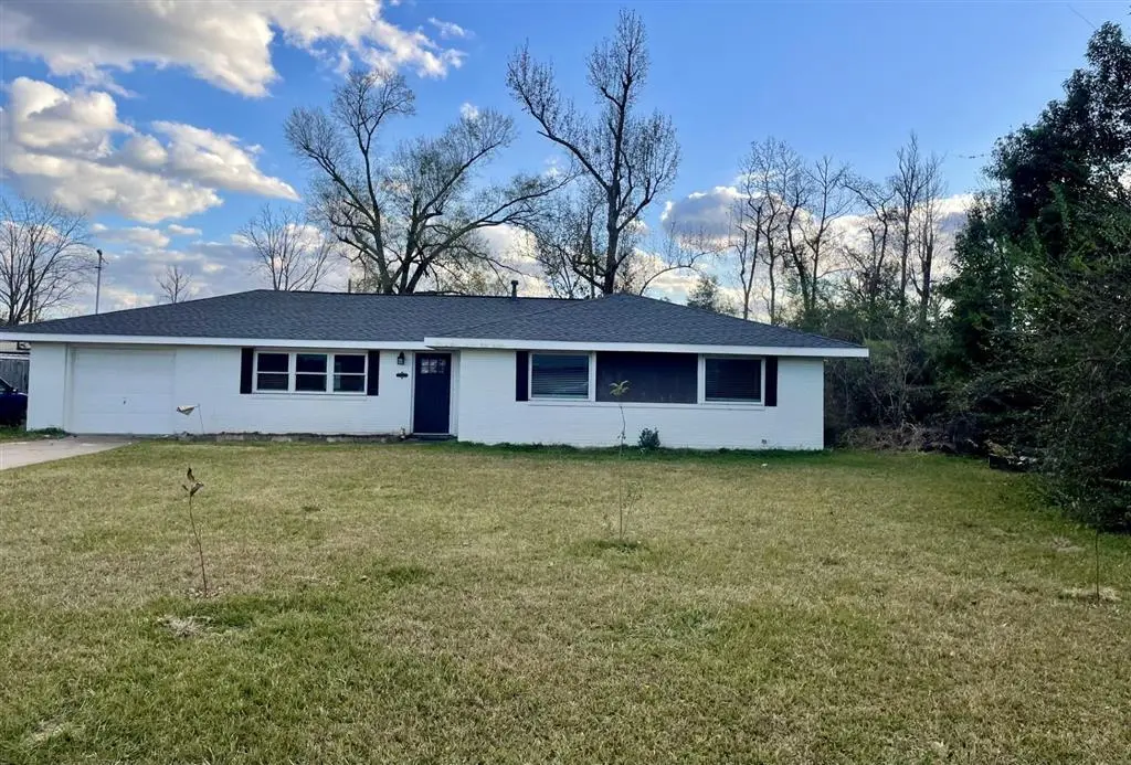 311 Wayside Dr