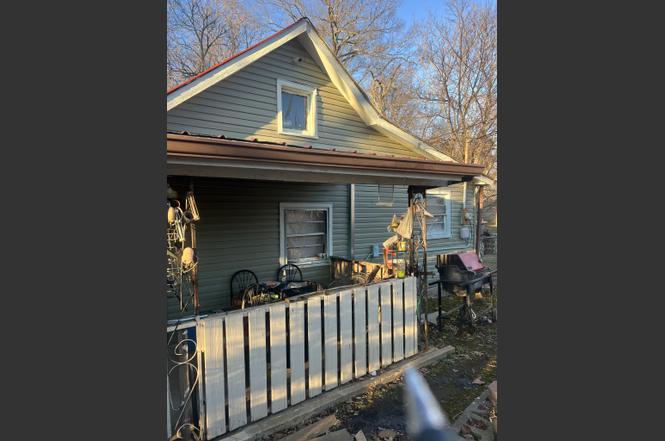 2077 Holders Cove Rd