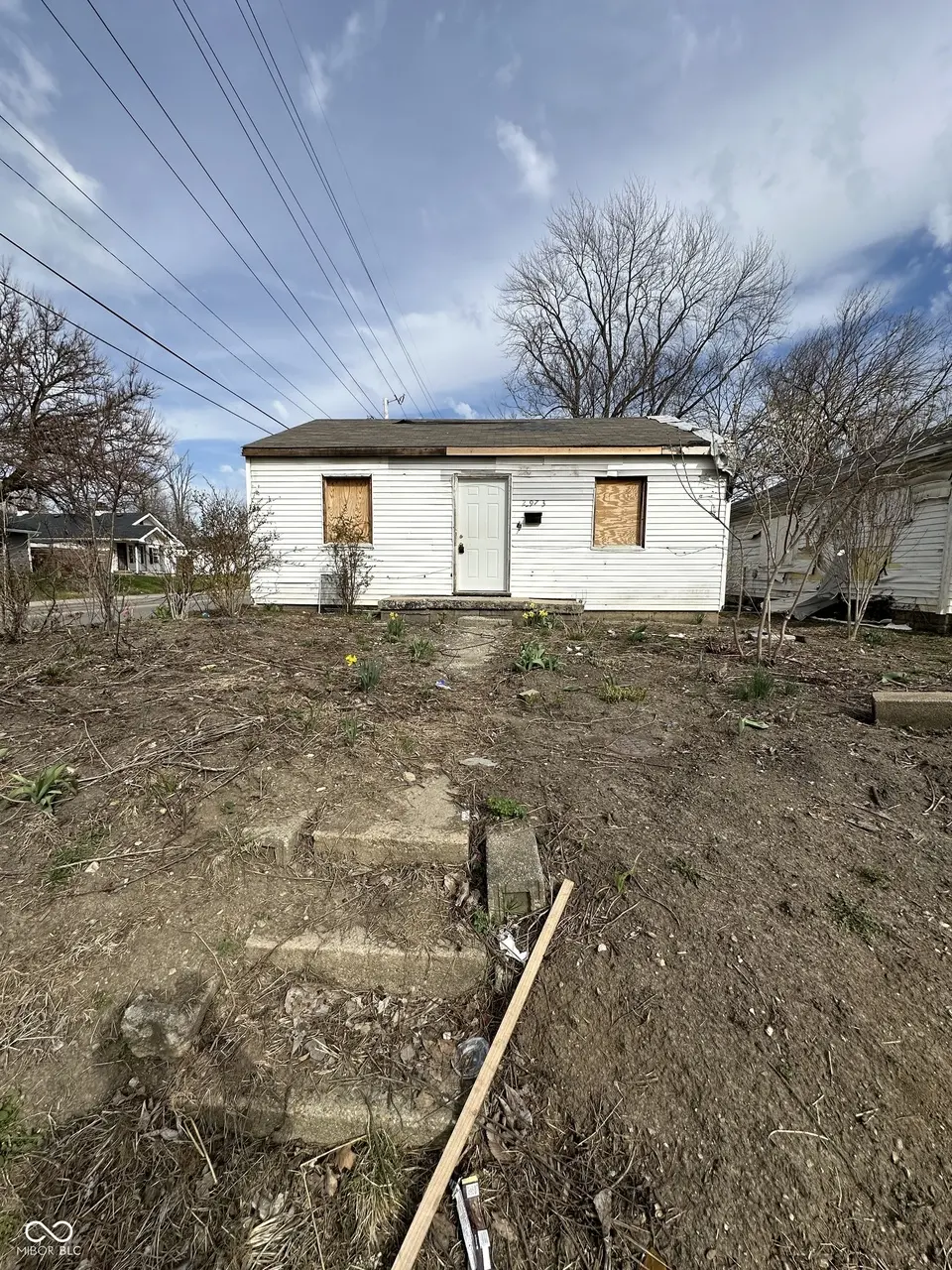 2973 N Chester Ave