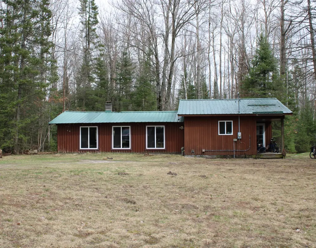 43 Thompson Rd