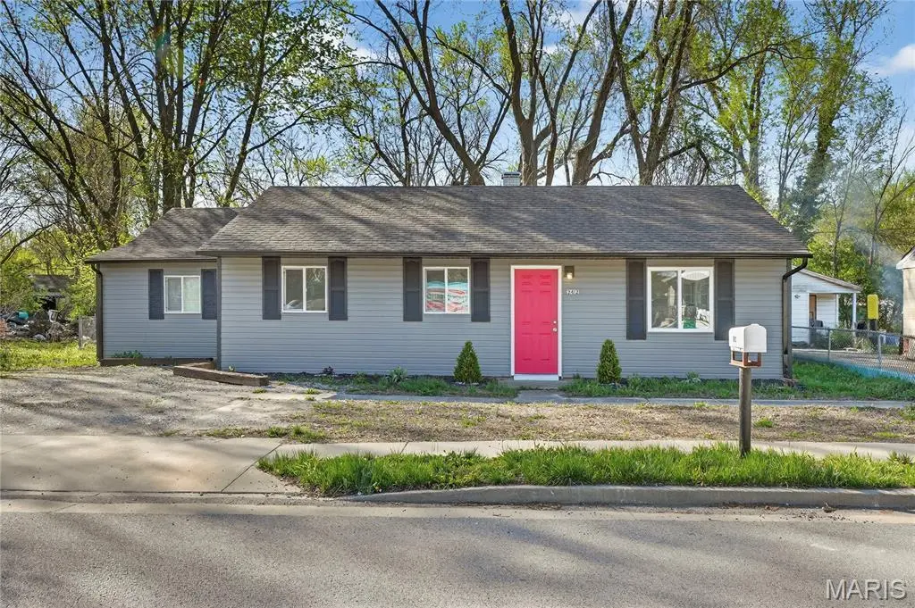 2412 Mousette Ln