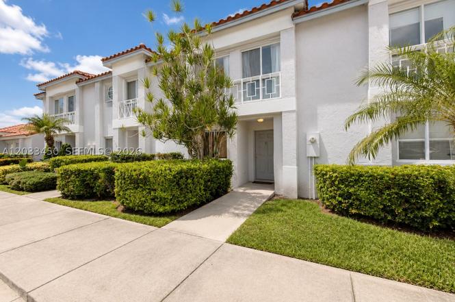 532 NW 208th Ter