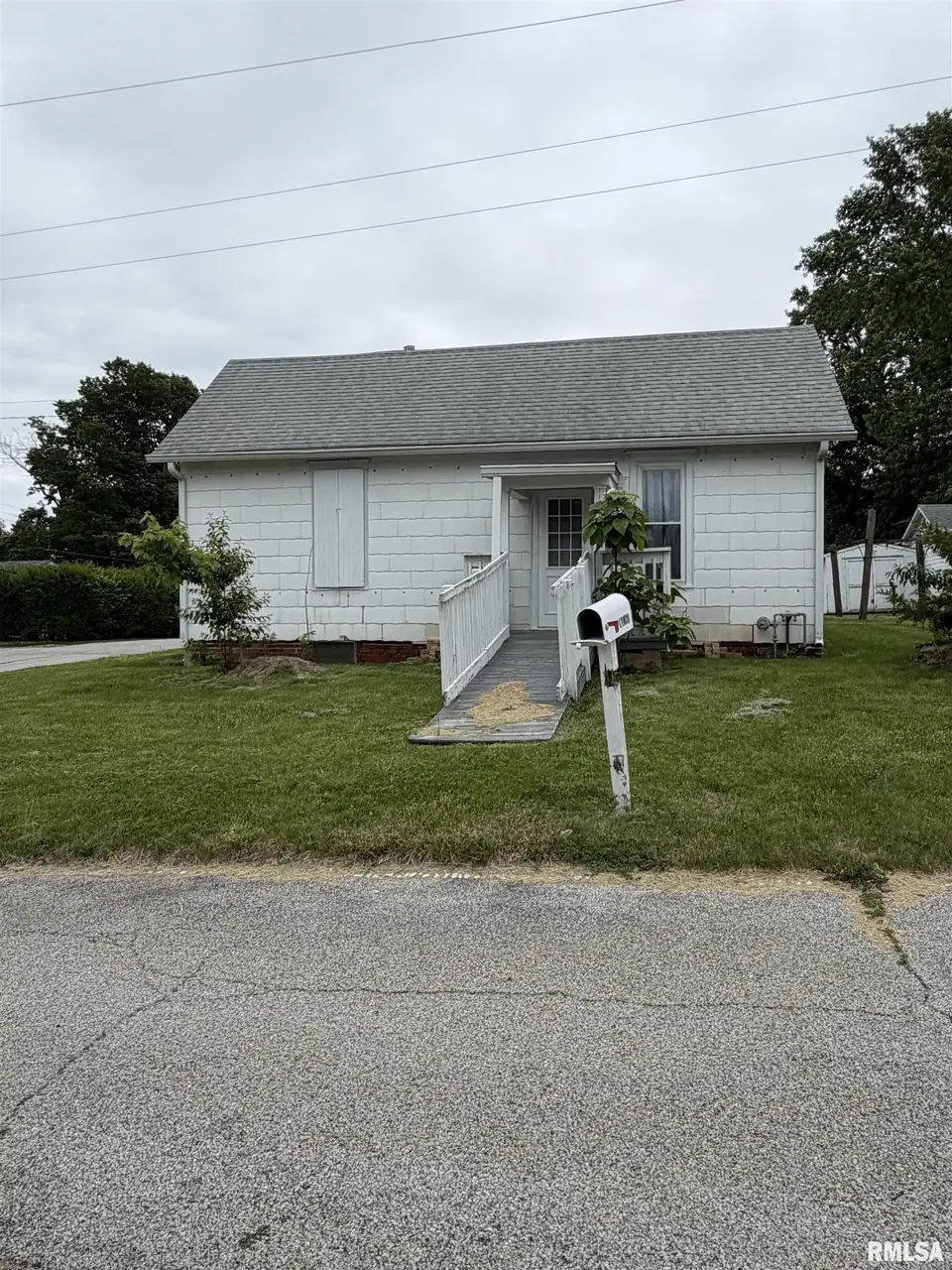 3440 N Martin Luther King Jr Dr