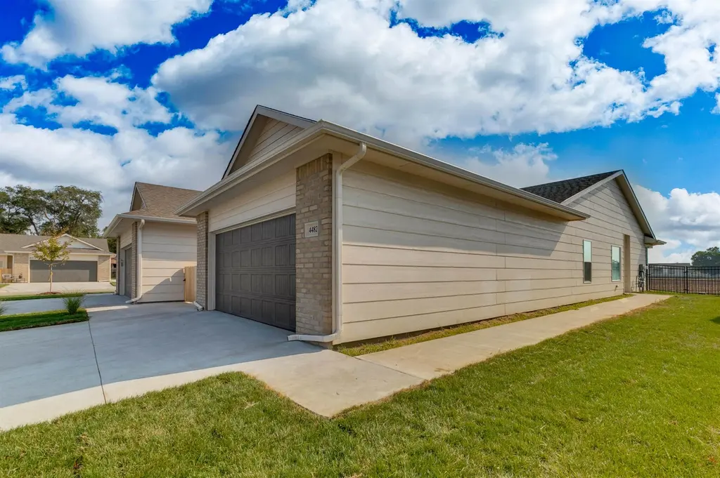5408 N Sandkey