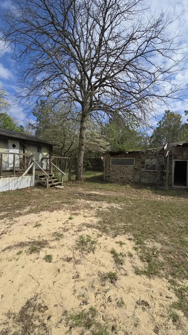 916 Windsor Rd