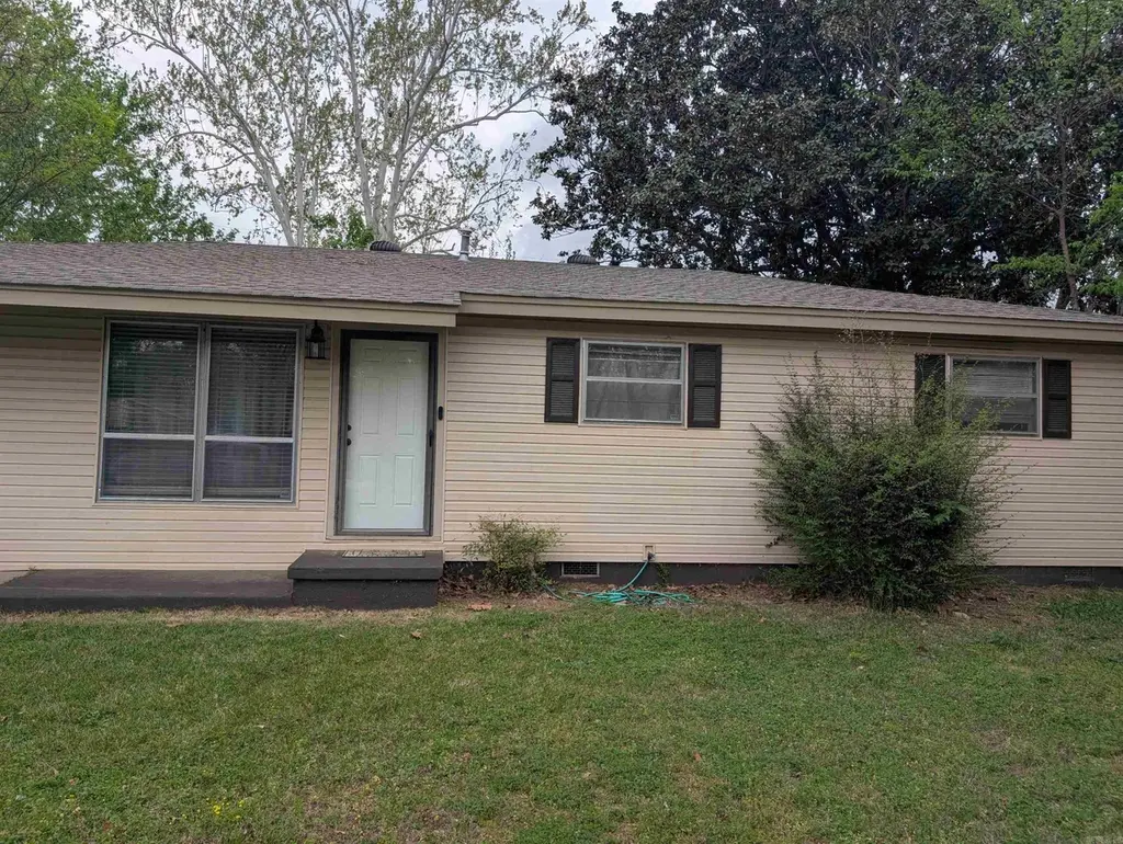 2906 Richland Dr