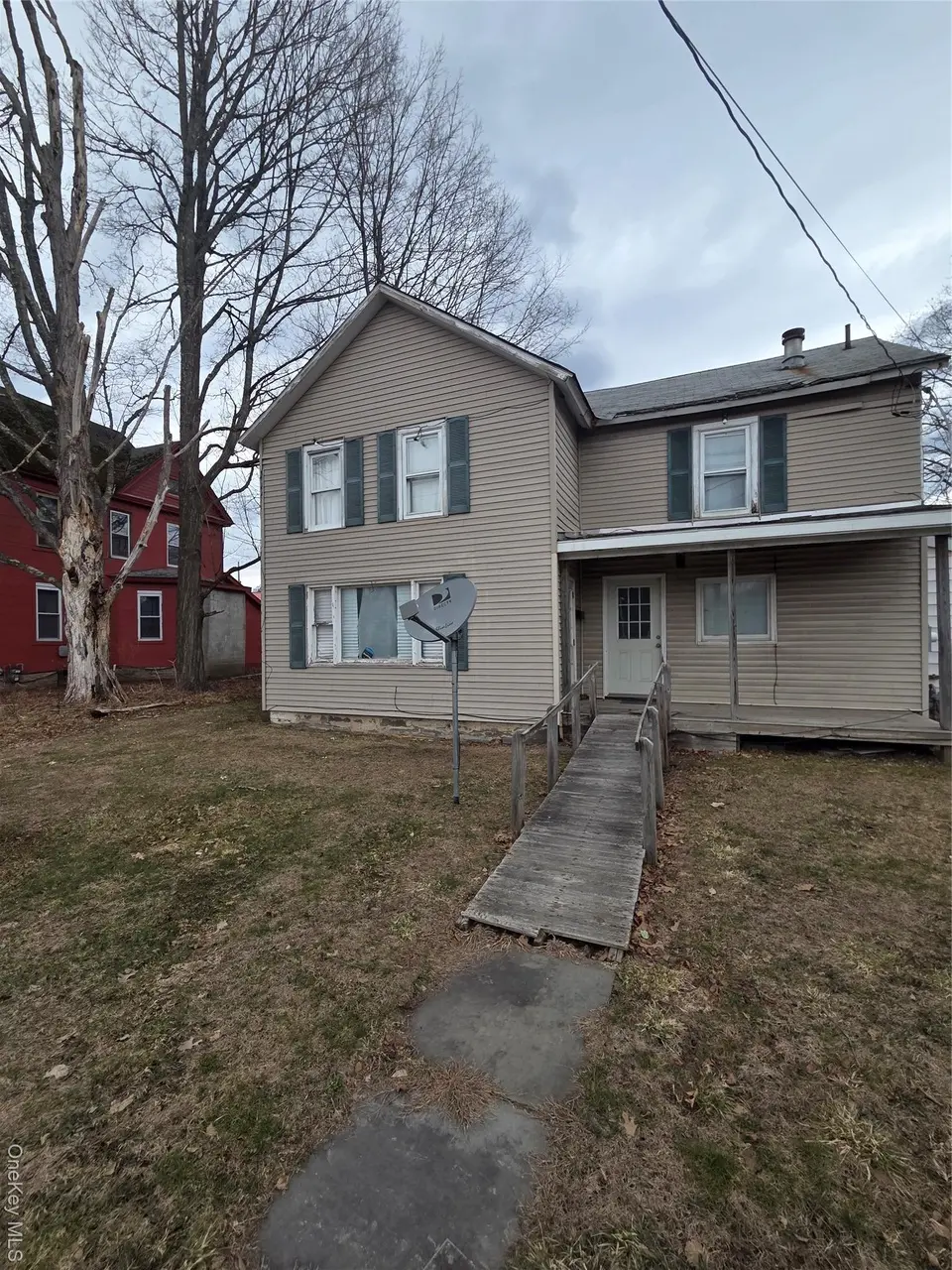 640 W Main St