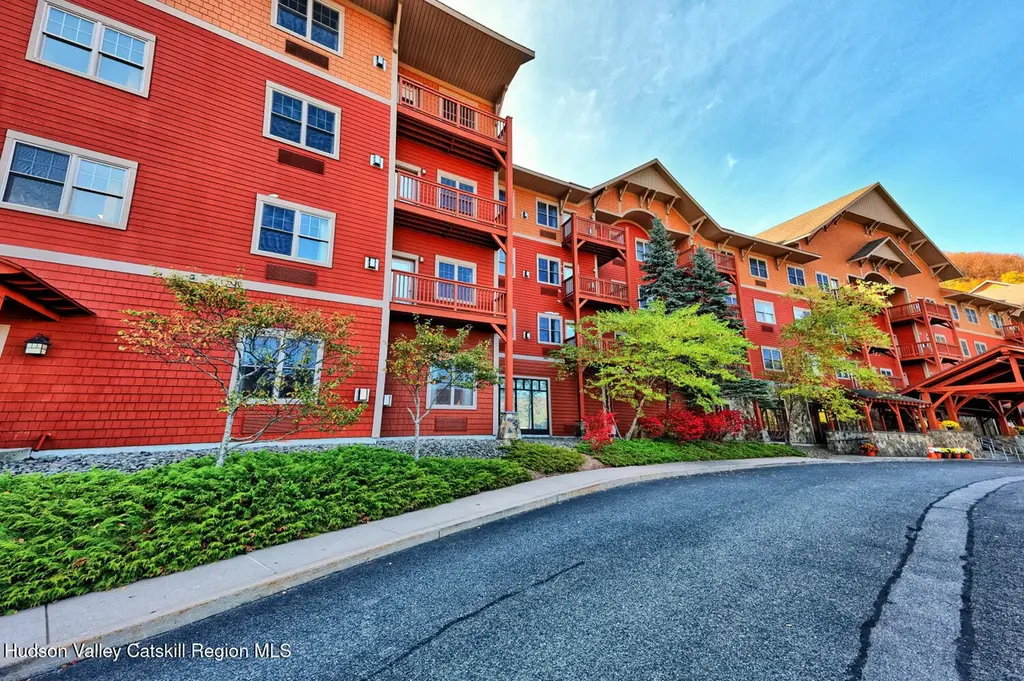 62 Liftside Dr #341