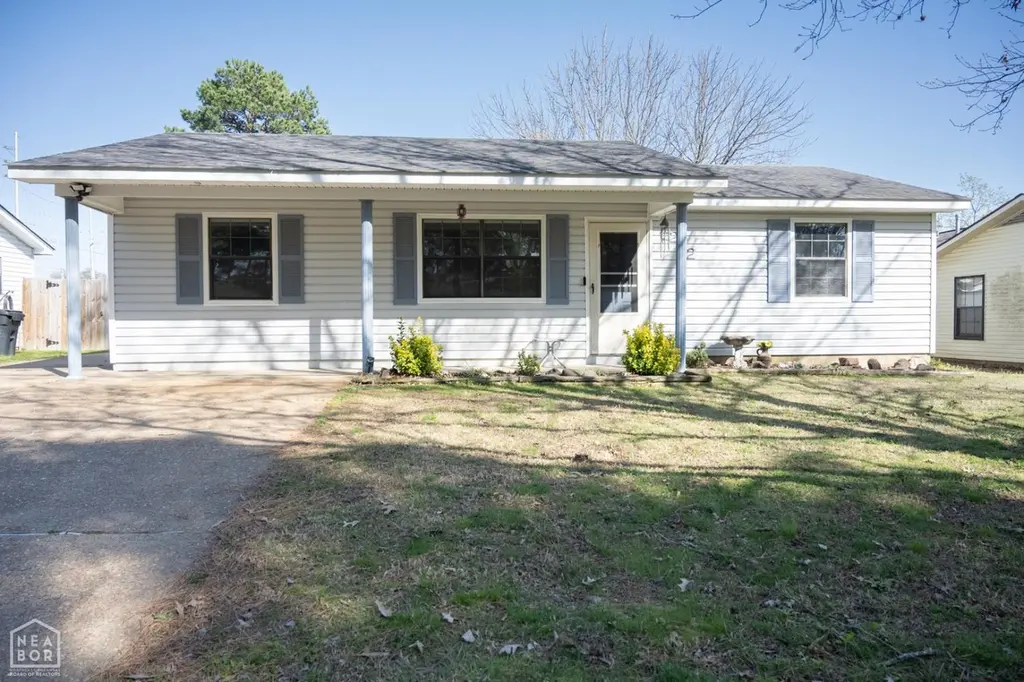 2212 Crescendo Dr
