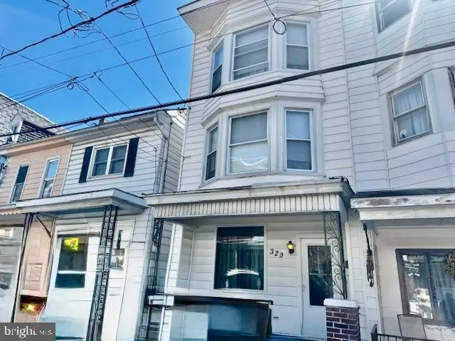 320 W Coal St