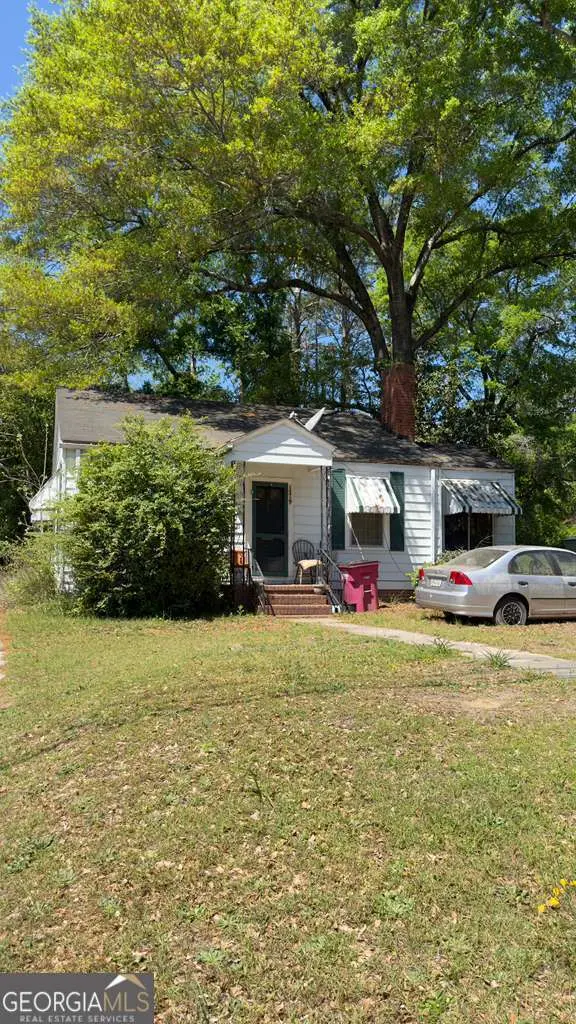 1219 Burton Ave