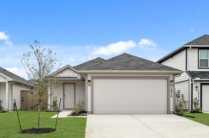 14316 Leafy Willow Dr