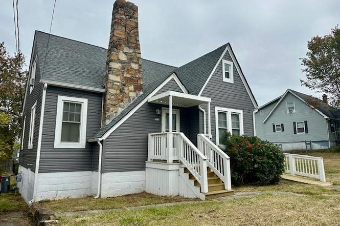 225 Fairview Ave